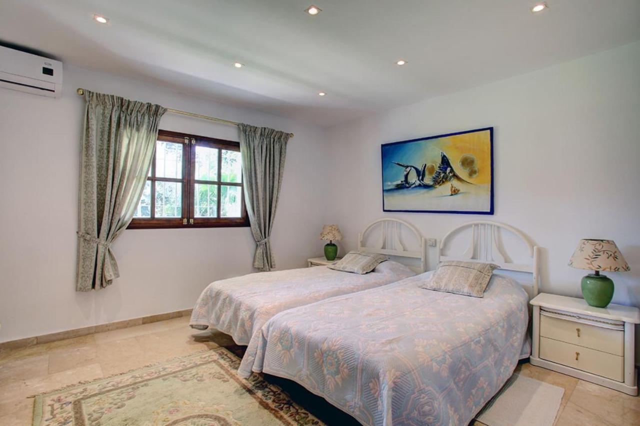 Exclusive Villa Las Palmeras Puerto Banus With Heated Private Swimming Pool, Marbella, Spain Eksteriør bilde