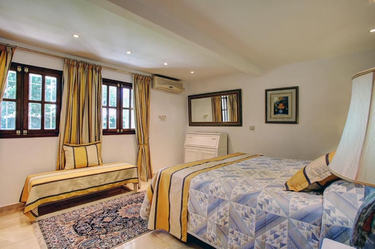 Exclusive Villa Las Palmeras Puerto Banus With Heated Private Swimming Pool, Marbella, Spain Eksteriør bilde