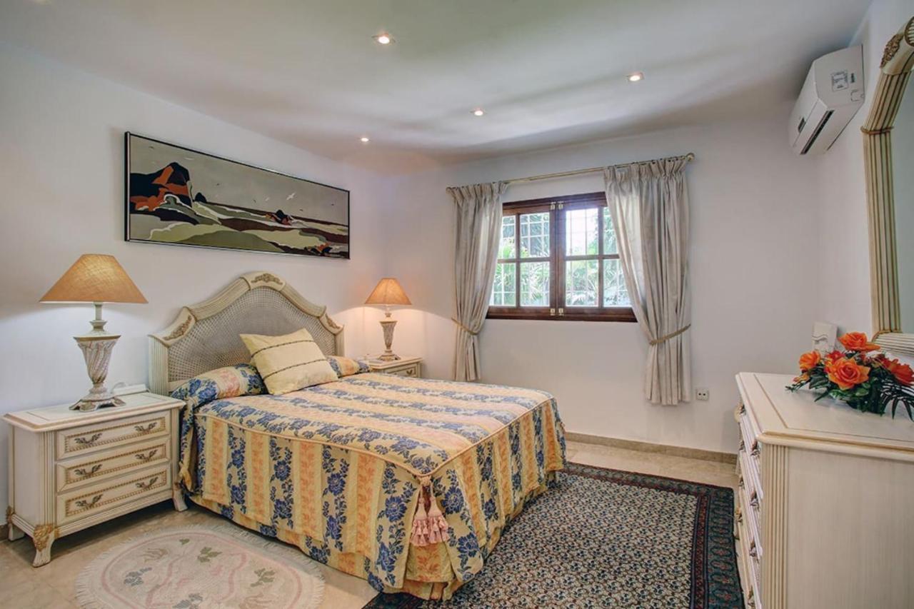 Exclusive Villa Las Palmeras Puerto Banus With Heated Private Swimming Pool, Marbella, Spain Eksteriør bilde