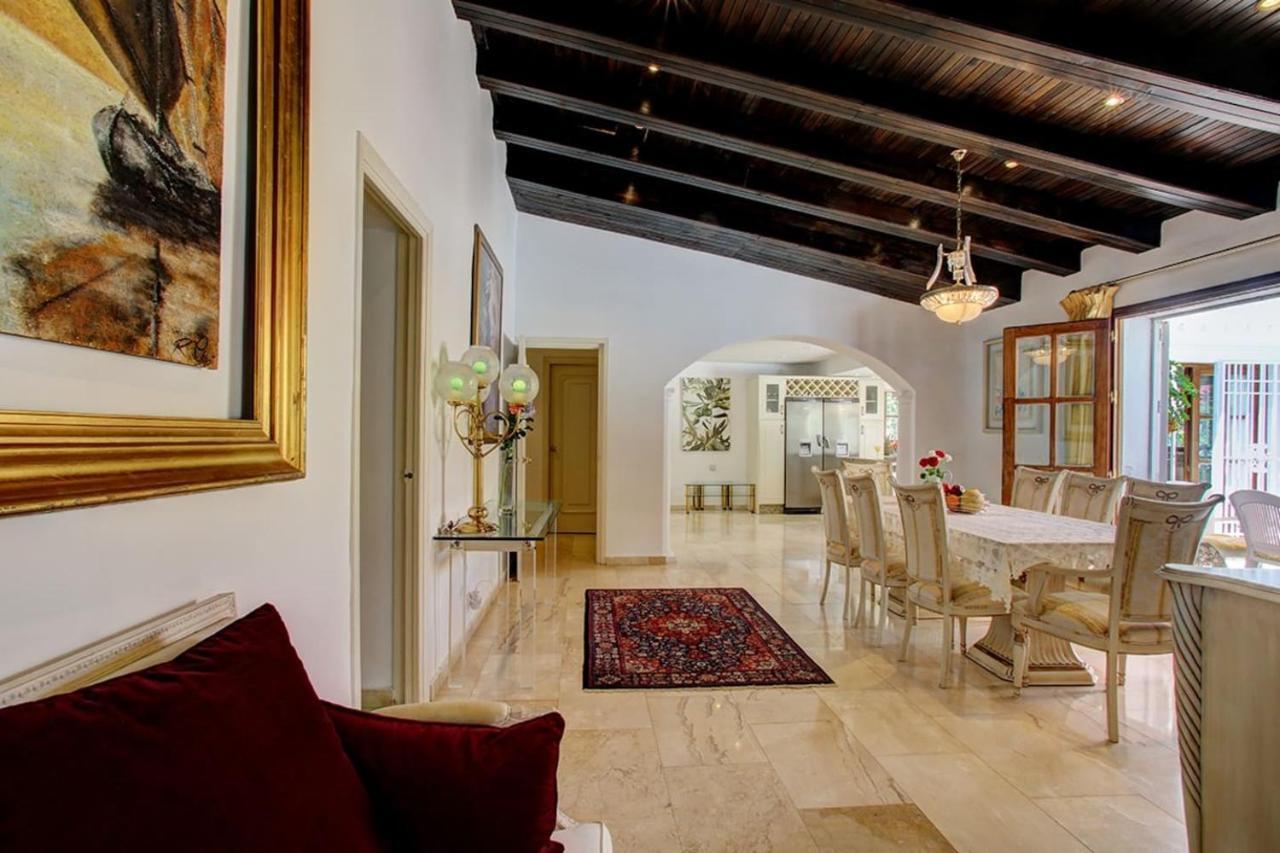 Exclusive Villa Las Palmeras Puerto Banus With Heated Private Swimming Pool, Marbella, Spain Eksteriør bilde